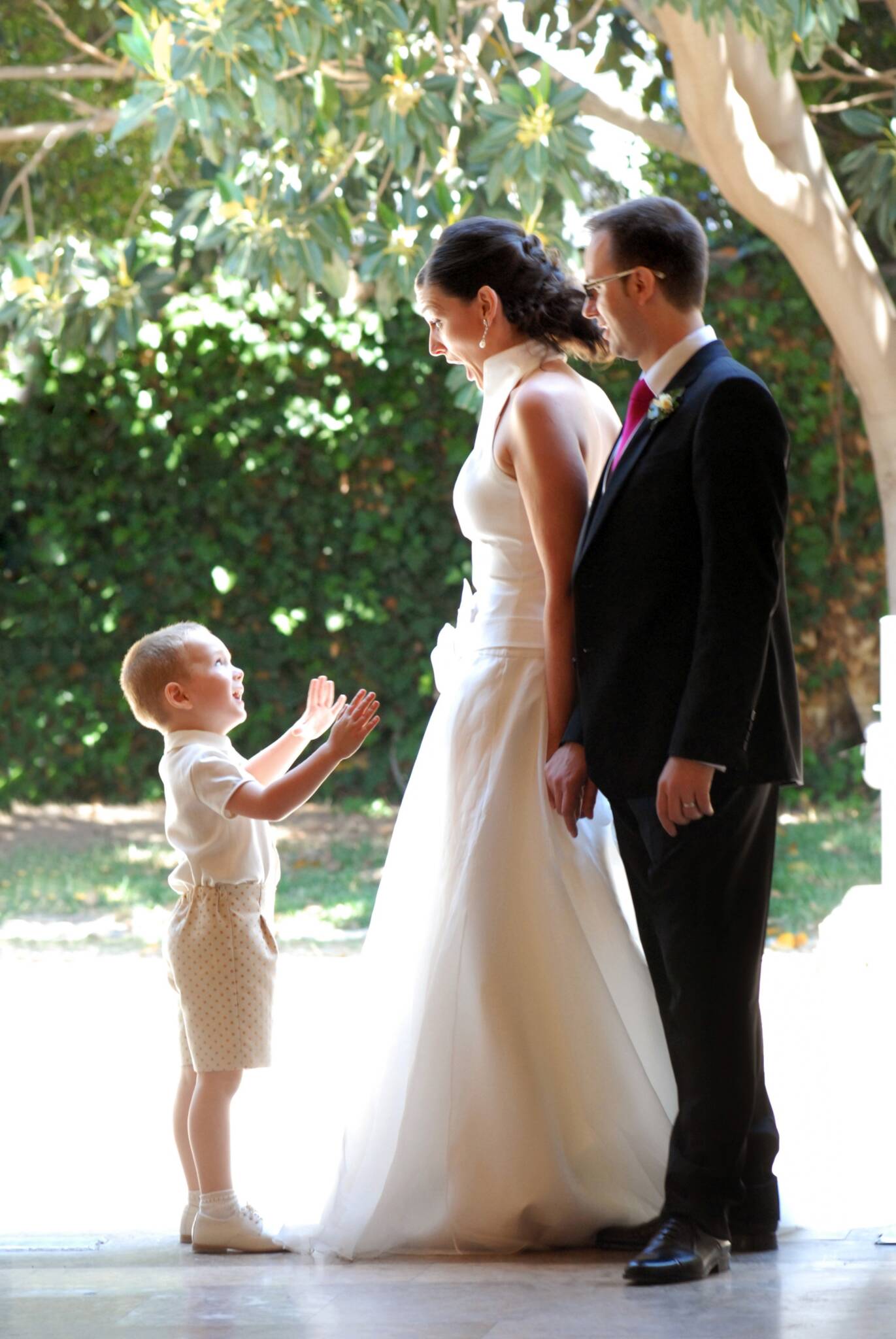 pareja de matrimonio con un niño pequeño